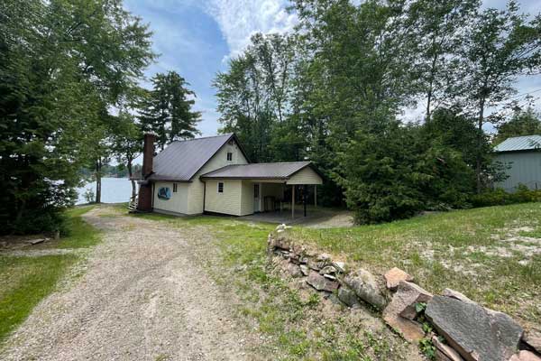 Narozanski North Real Estate Brokerage 27 Narozanski North Real Estate Brokerage 23
