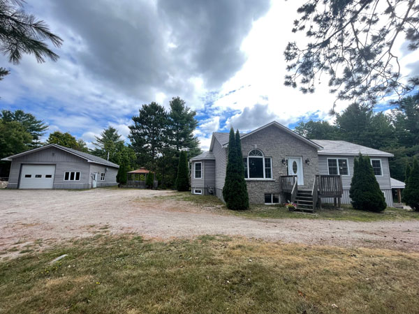 Narozanski North Real Estate Brokerage 13