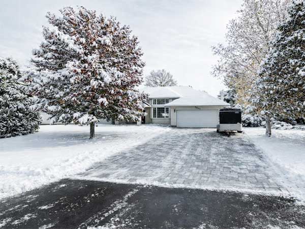 Narozanski North Real Estate Brokerage 21 Narozanski North Real Estate Brokerage 15