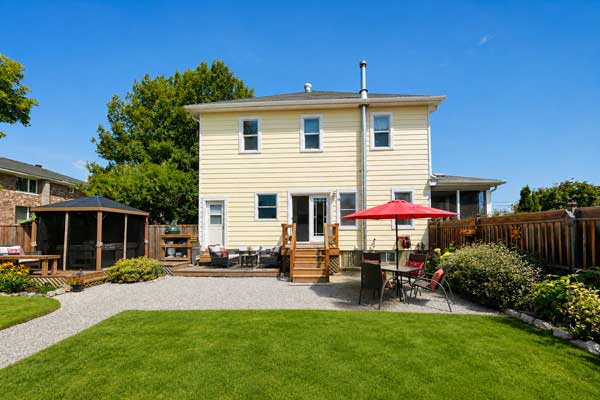 Narozanski North Real Estate Brokerage 17 Narozanski North Real Estate Brokerage 13