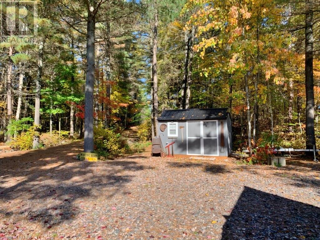 It's Unbelievable, Your Own Tiny Home Village !!, Ontario    - Photo 19 - 40175942