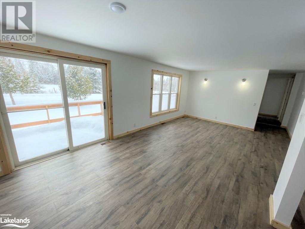 Earth, Spirit And Fire Are Immersed, In This Renovated Retreat!!, Ontario    - Photo 8 - 40206322