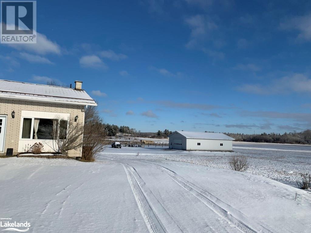 Lose The Crowd… , Find Yourself With Acreage!, Ontario    - Photo 2 - 40325350