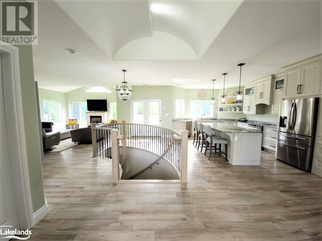Deal Fell Thru... Above Par - , Luxury Without Compromise! , Ontario    - Photo 11 - 40435697