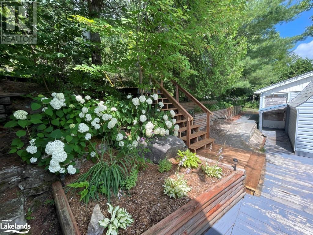 Multi-Level, Multi-Dimensional, Multi Fun! , Ingredients For A Perfect Day..., Ontario    - Photo 4 - 40456216