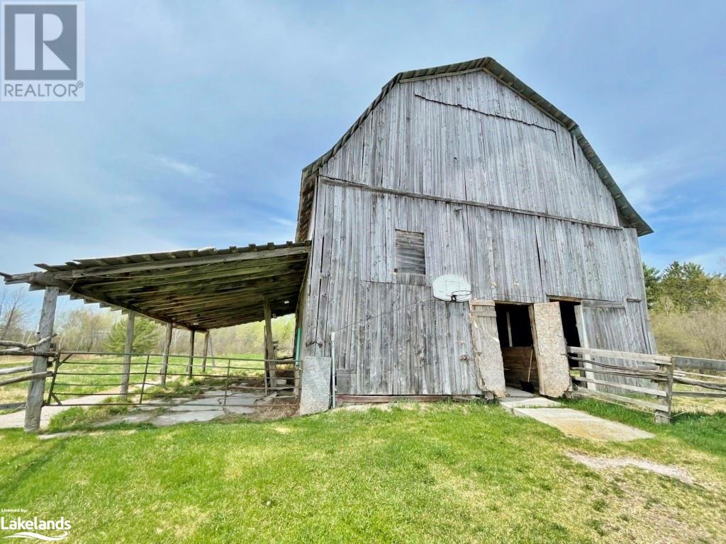 Ranch In The Near North !, Opportunity Of A Lifetime! , Ontario    - Photo 32 - 40464560