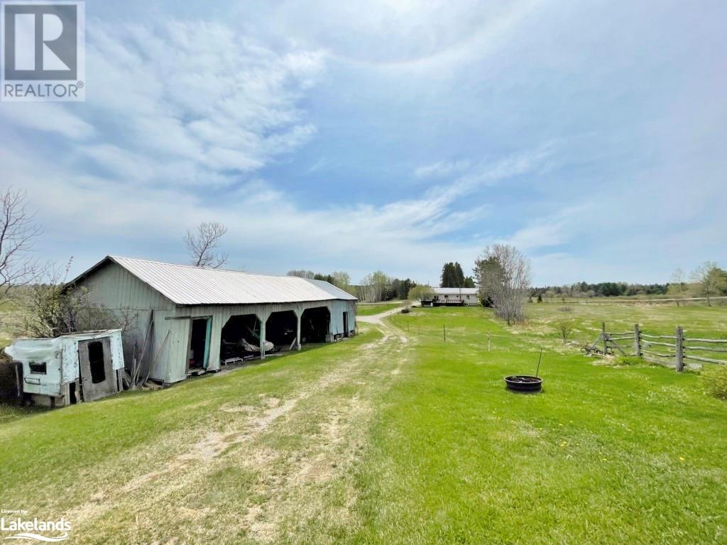 Ranch In The Near North !, Opportunity Of A Lifetime! , Ontario    - Photo 37 - 40464560