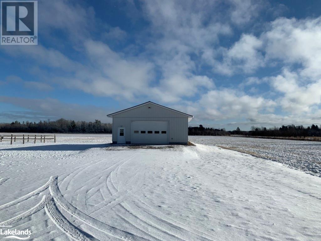 Ranch In The Near North !, Opportunity Of A Lifetime! , Ontario    - Photo 42 - 40464560