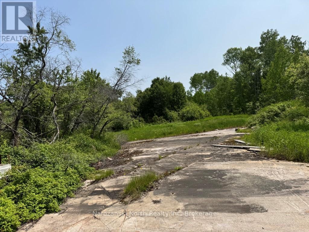 615 Labre Road, St. Charles, Ontario  P0M 2W0 - Photo 16 - X12084921