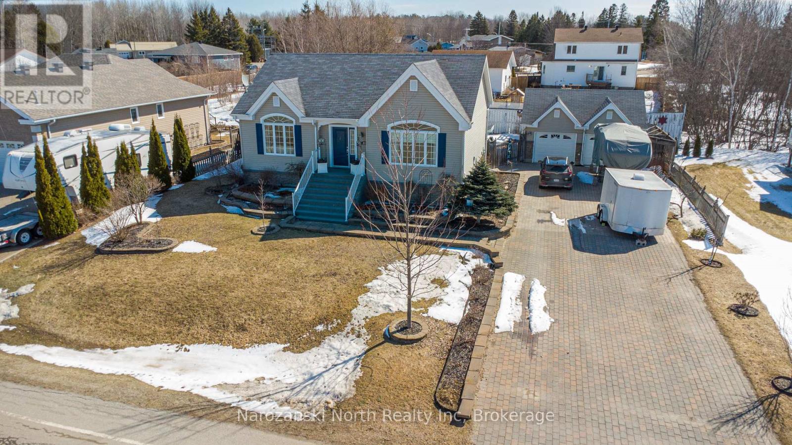 46 TAMERACK AVENUE, West Nipissing, Ontario