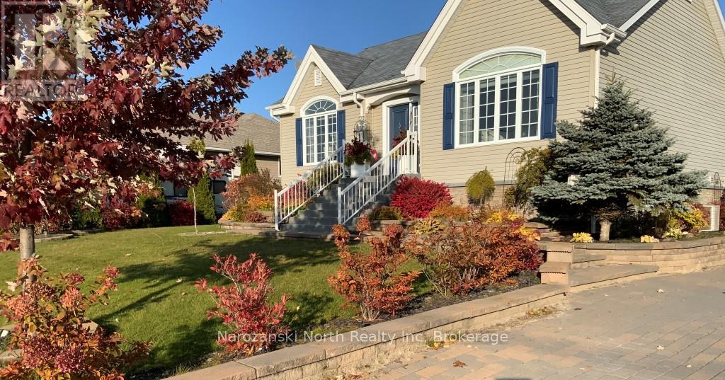 46 Tamerack Avenue, West Nipissing, Ontario  P2B 3H3 - Photo 3 - X12090096