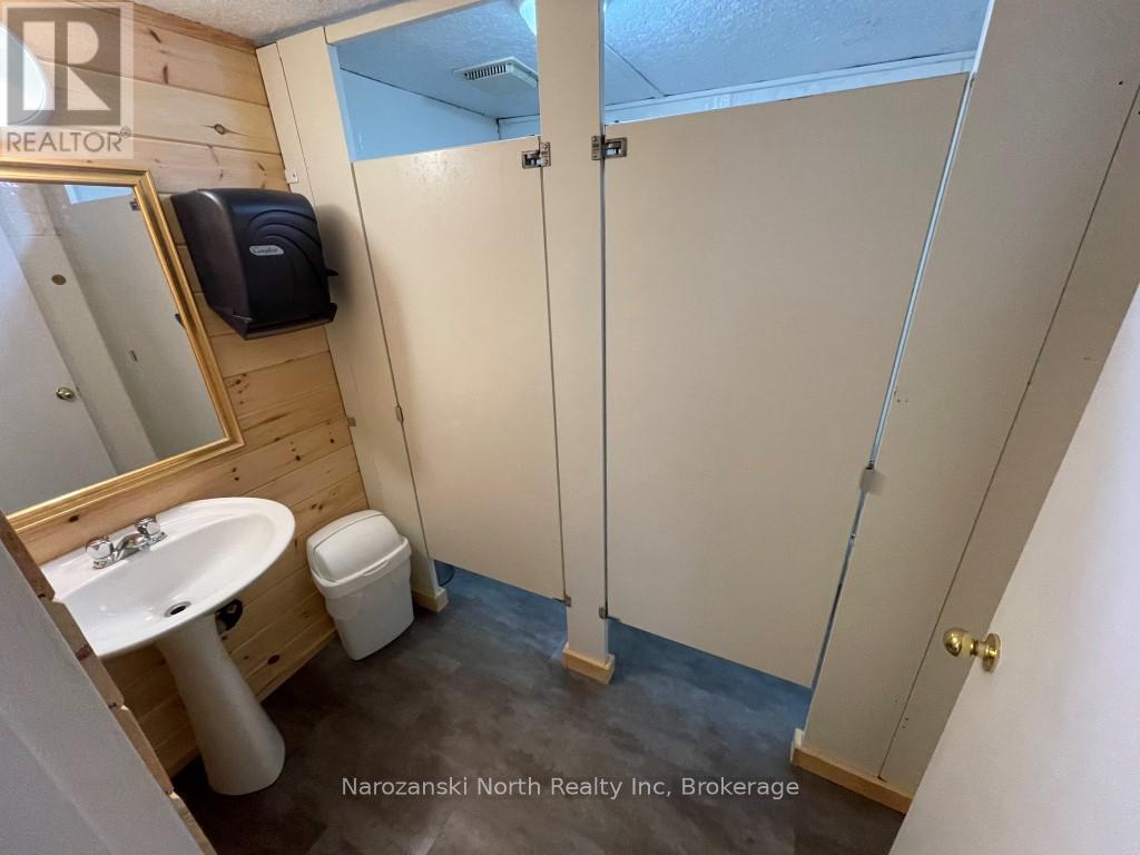120 Happy Landing Road, French River, Ontario  P0M 2N0 - Photo 15 - X12108537