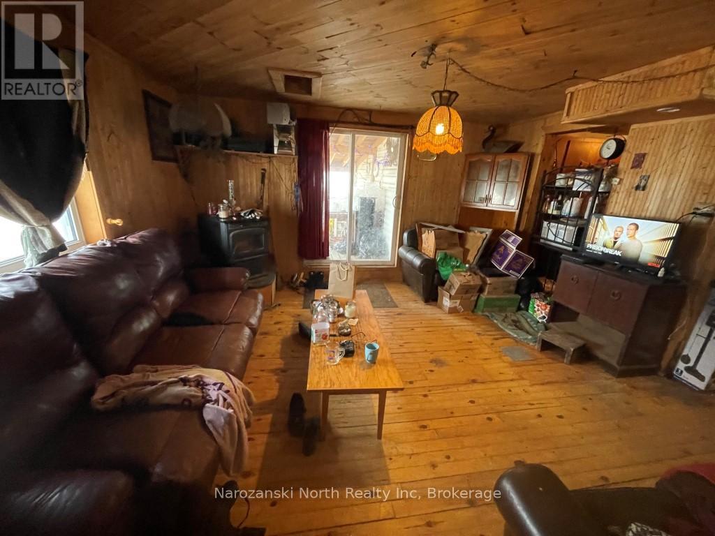 1 Phipps Street, Gore Bay, Ontario  P0P 1H0 - Photo 5 - X12121089