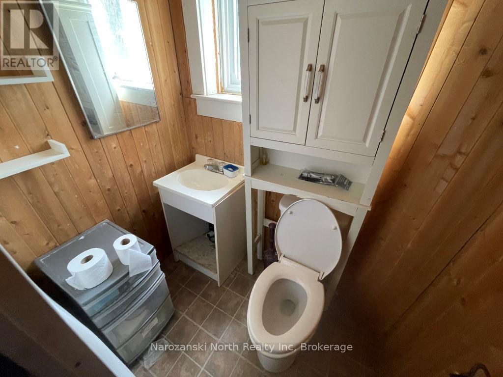 1 Phipps Street, Gore Bay, Ontario  P0P 1H0 - Photo 9 - X12121089