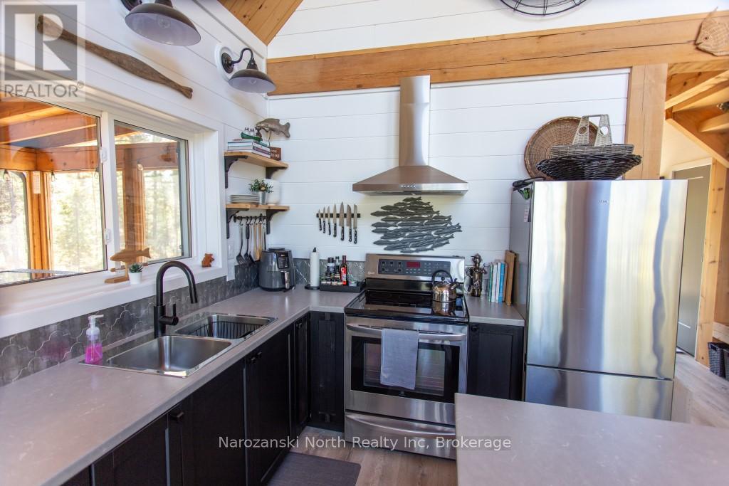 118 B Plouffe Road, French River, Ontario  P0M 2N0 - Photo 15 - X12147001
