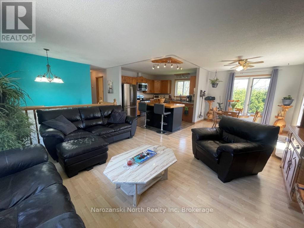 284 Turenne Road, French River, Ontario  P0M 1A0 - Photo 13 - X12156186