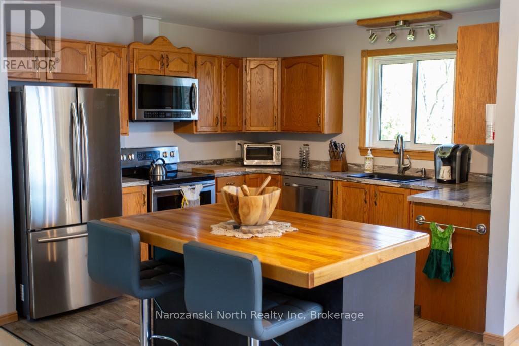 284 Turenne Road, French River, Ontario  P0M 1A0 - Photo 15 - X12156186