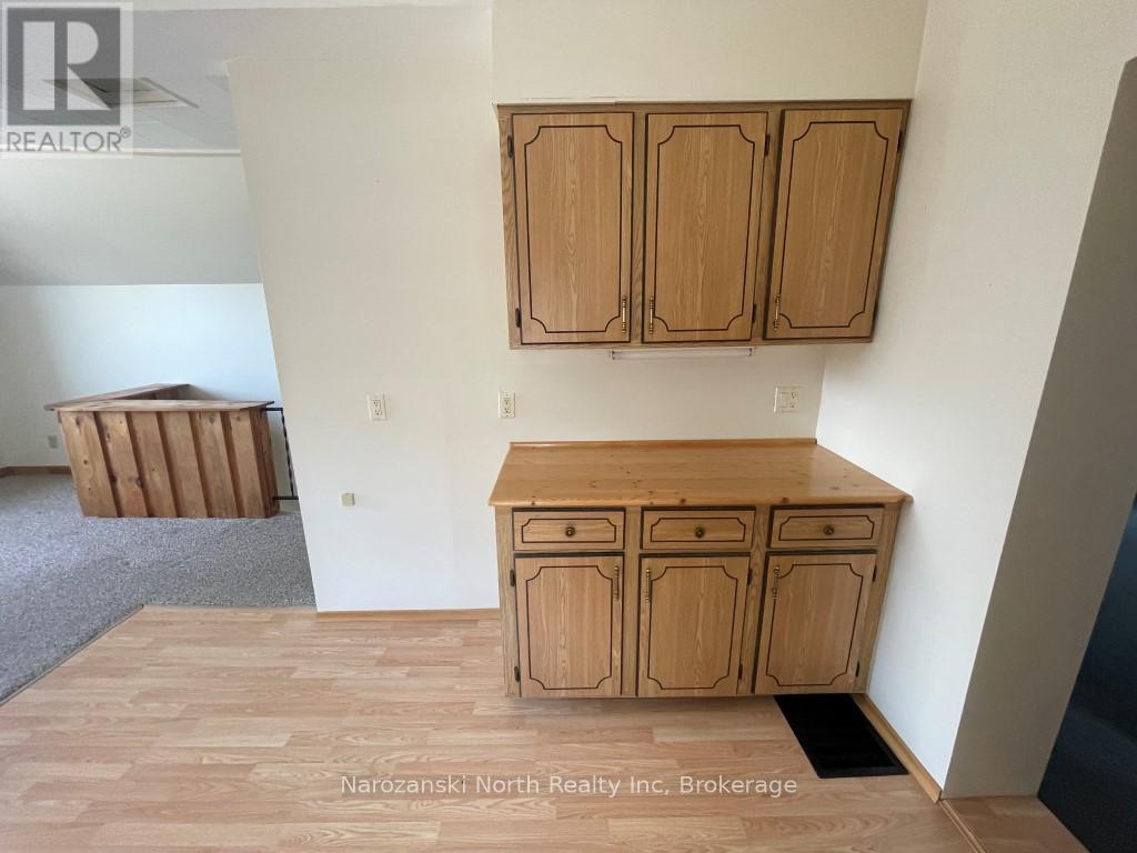 172 Parker Street, West Nipissing, Ontario  P2B 1L3 - Photo 11 - X12163119