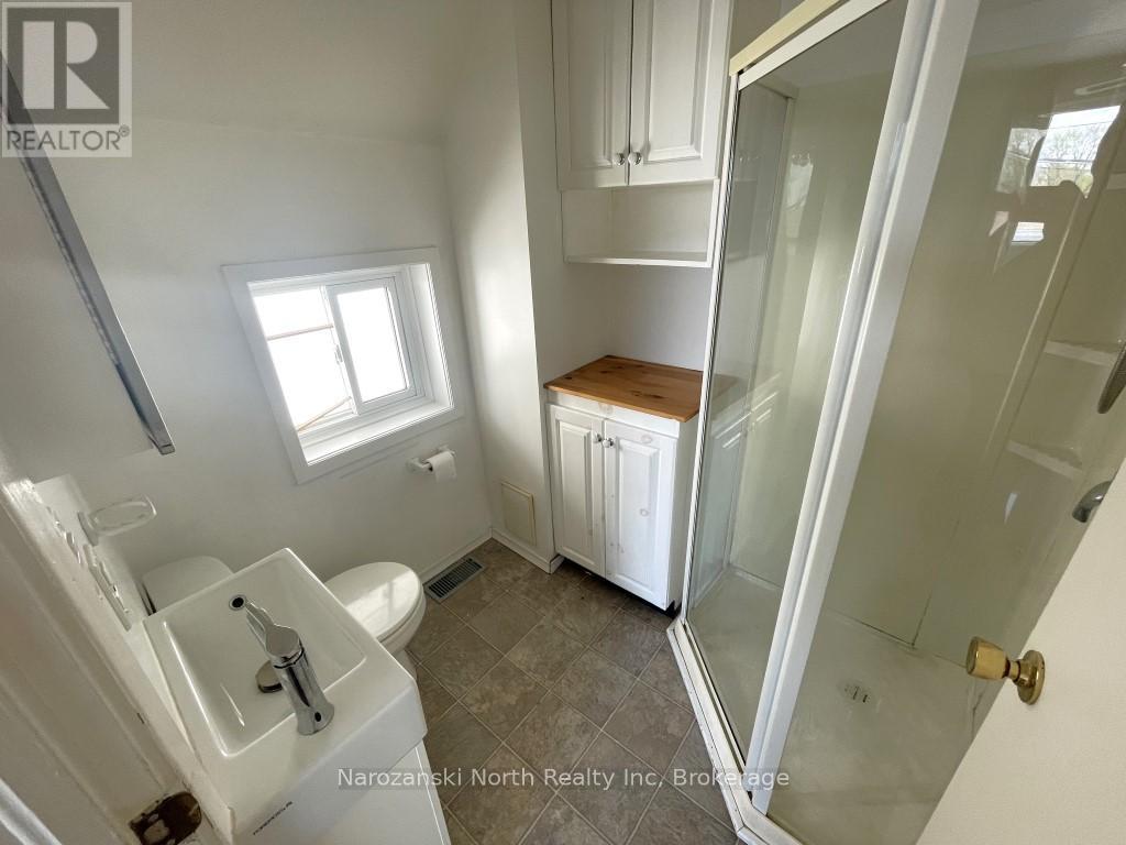 172 Parker Street, West Nipissing, Ontario  P2B 1L3 - Photo 12 - X12163119