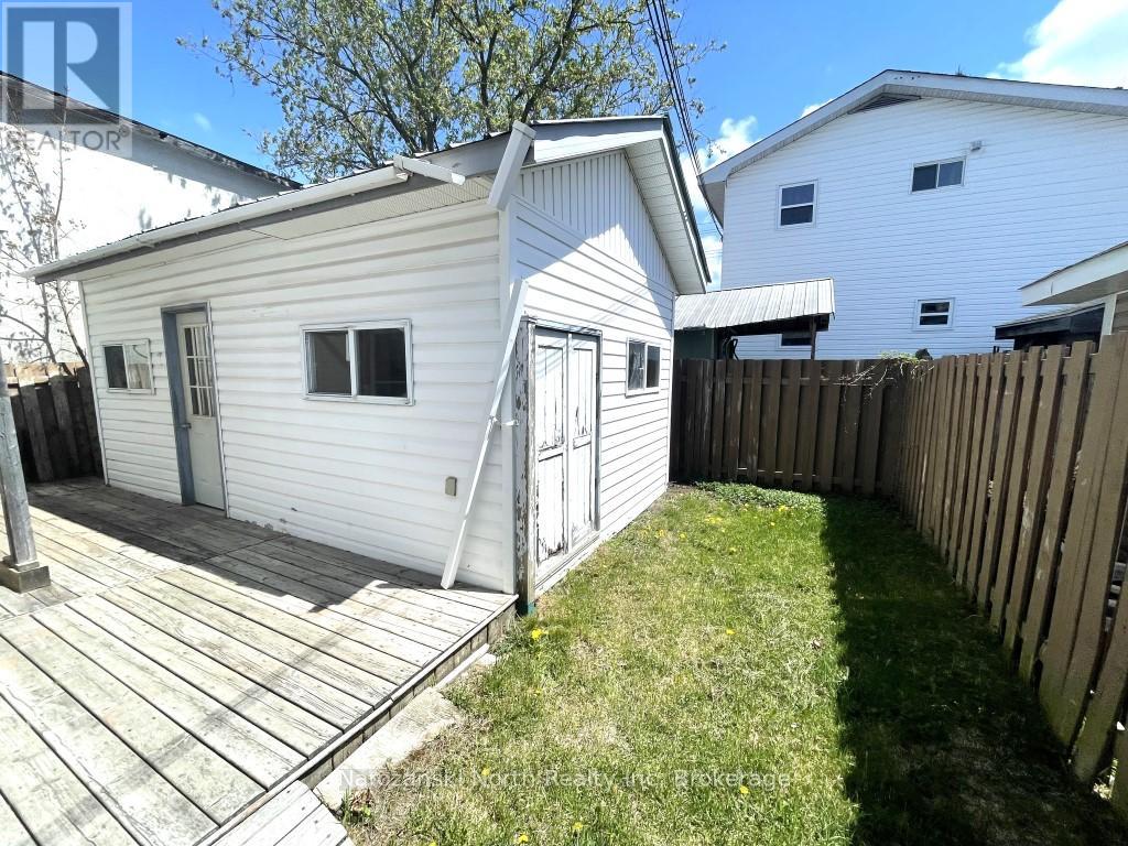 172 Parker Street, West Nipissing, Ontario  P2B 1L3 - Photo 16 - X12163119
