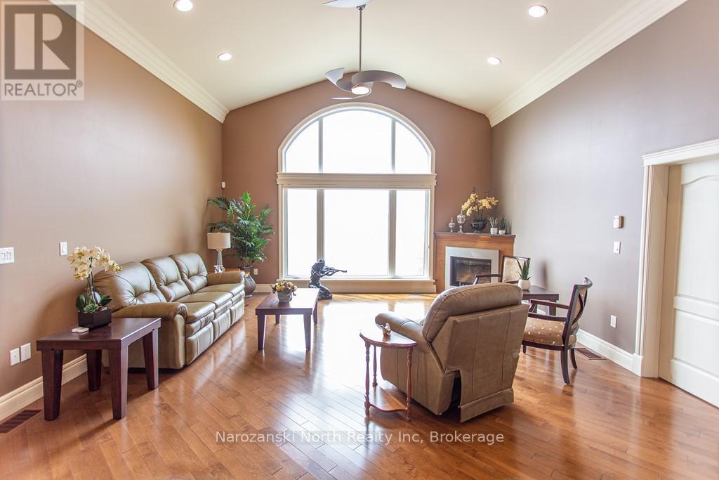 8 Telesphore Street, Greater Sudbury, Ontario  P0M 1B0 - Photo 7 - X12222893