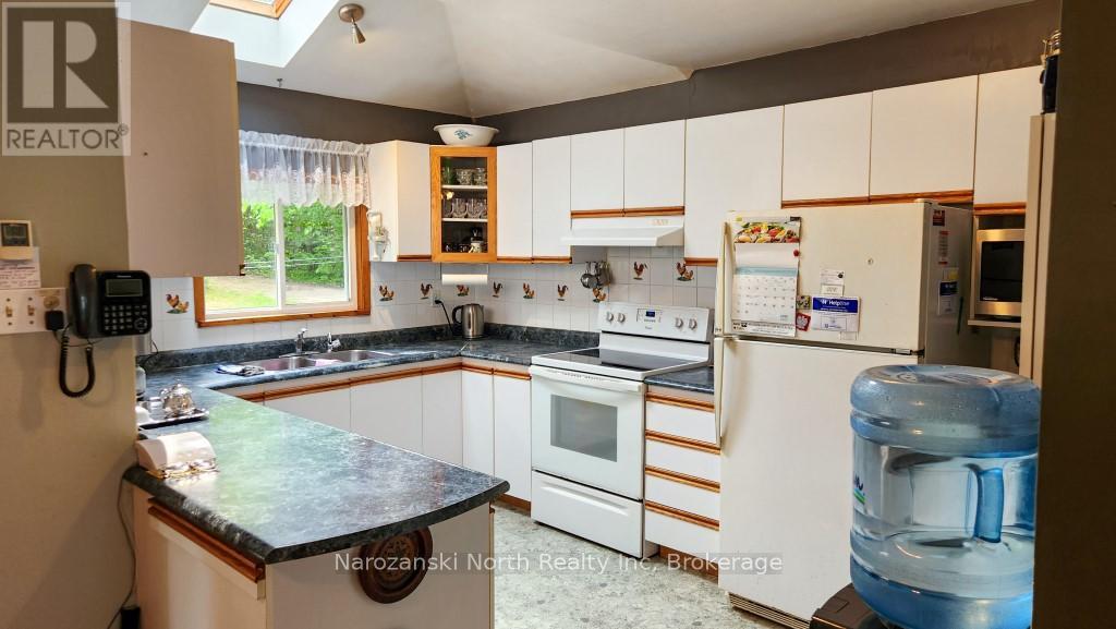 1379 B Owl's Nest Road, French River, Ontario  P0M 1A0 - Photo 8 - X12231806
