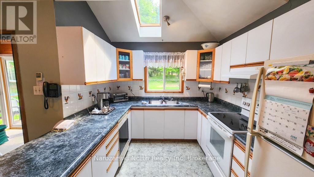 1379 B Owl's Nest Road, French River, Ontario  P0M 1A0 - Photo 9 - X12231806