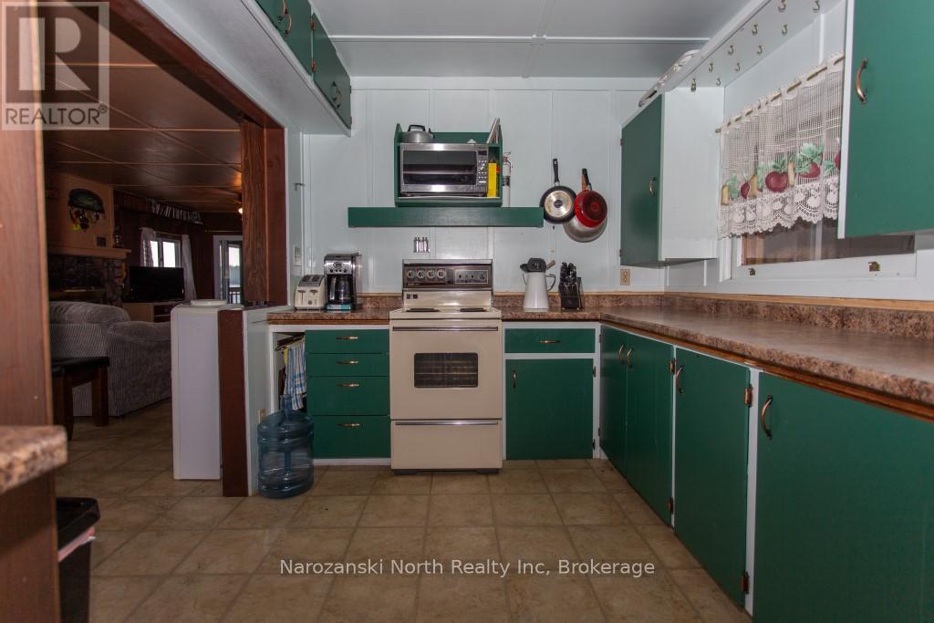 99 B Zettler Bay Road, French River, Ontario  P0M 2N0 - Photo 10 - X12309424