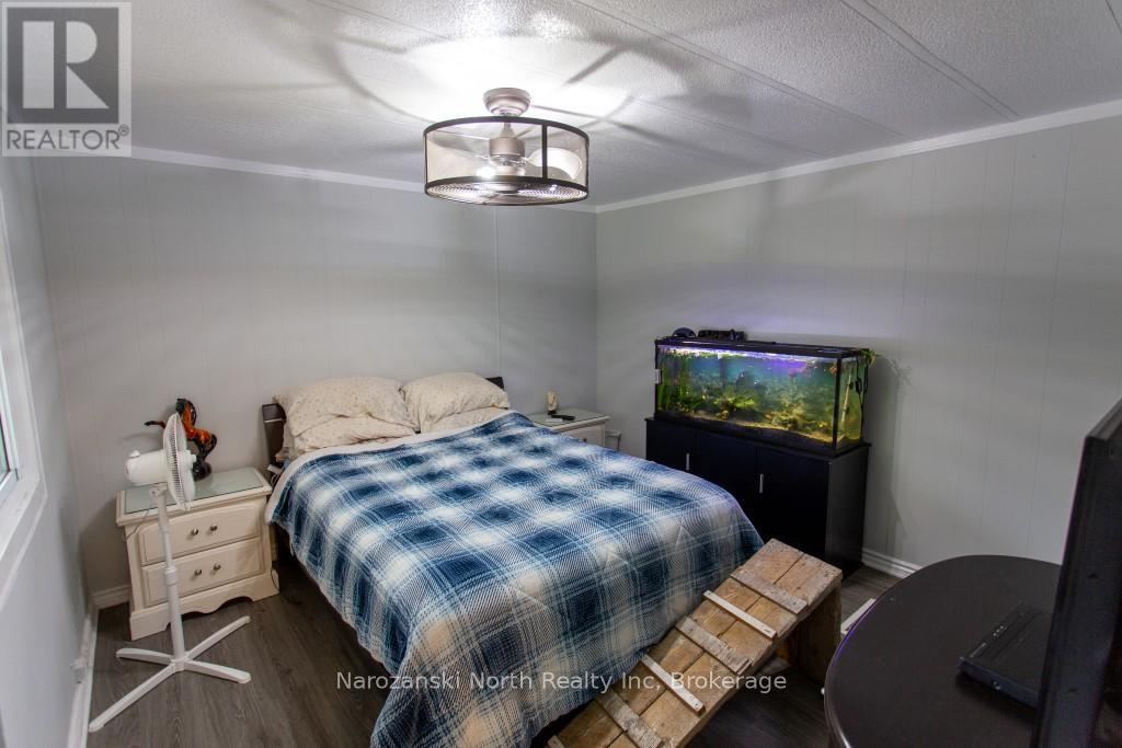 33 Little Brule Road, Markstay-Warren, Ontario  P0M 2W0 - Photo 11 - X12342686
