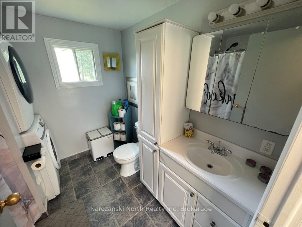 33 Little Brule Road, Markstay-Warren, Ontario  P0M 2W0 - Photo 12 - X12342686