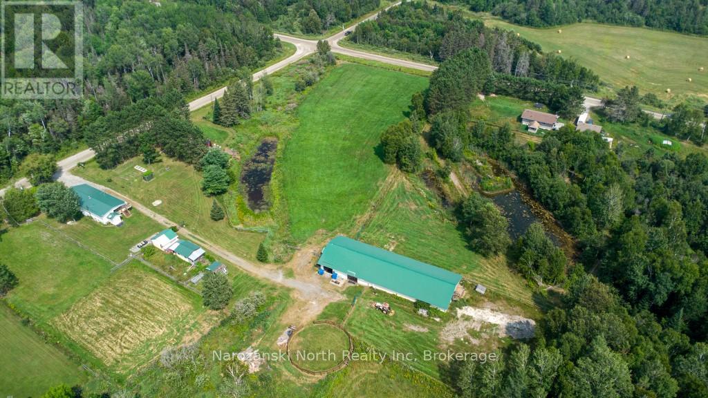 33 Little Brule Road, Markstay-Warren, Ontario  P0M 2W0 - Photo 2 - X12342686