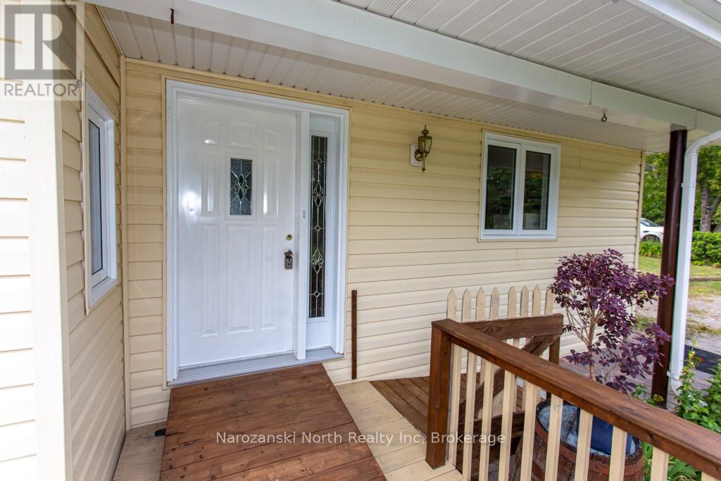 33 Little Brule Road, Markstay-Warren, Ontario  P0M 2W0 - Photo 6 - X12342686