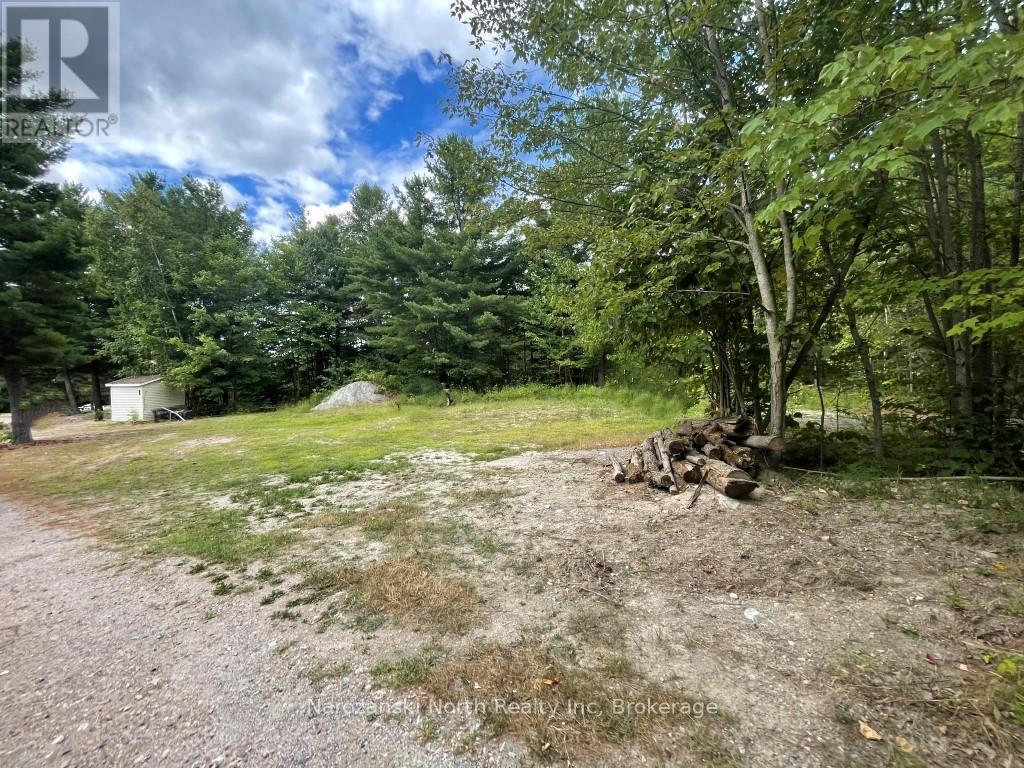 111 Leger Road, French River, Ontario  P0M 1A0 - Photo 5 - X12371819