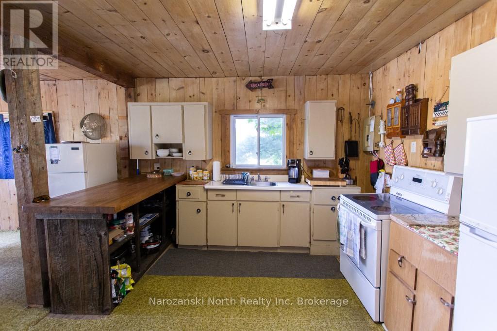 64 Leger Road, French River, Ontario  P0M 1A0 - Photo 11 - X12386719