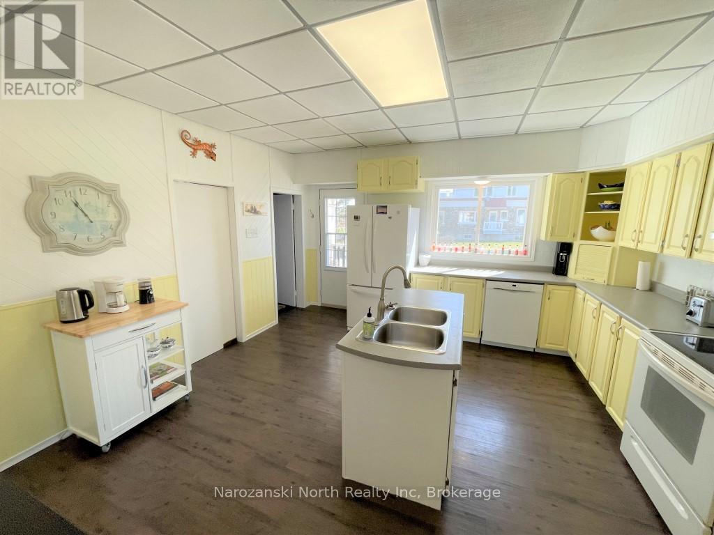 1 Lahaie Street, French River, Ontario  P0M 2N0 - Photo 8 - X12402118