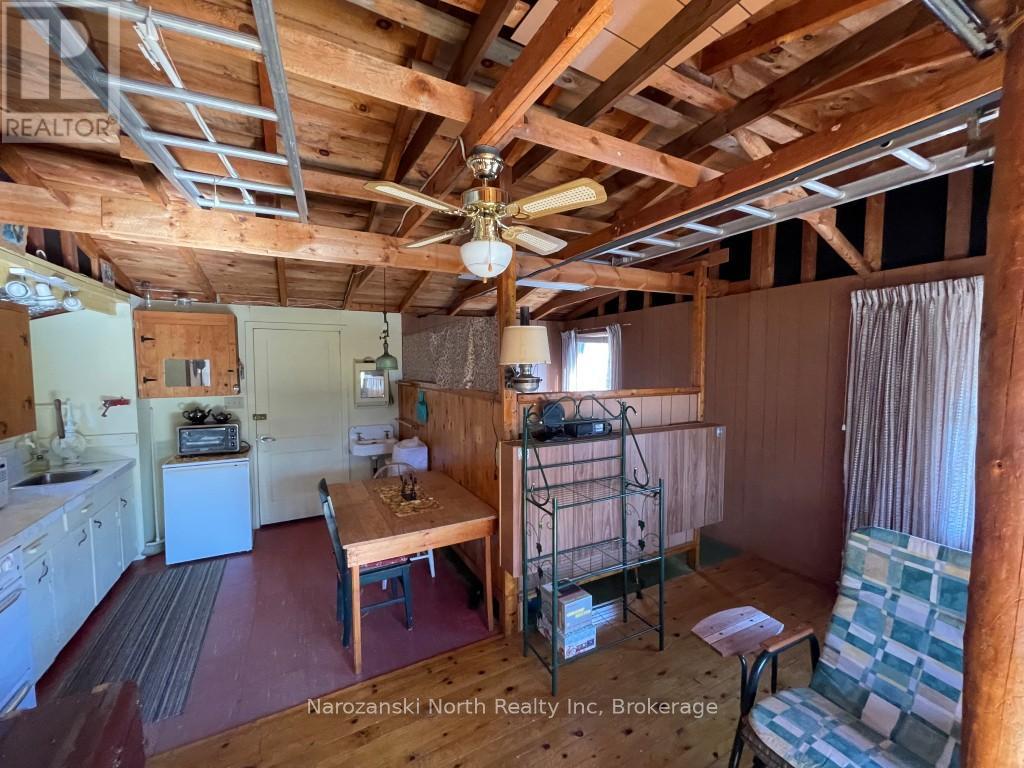 1096 East Road E, West Nipissing, Ontario  K6H 5R5 - Photo 12 - X12468845