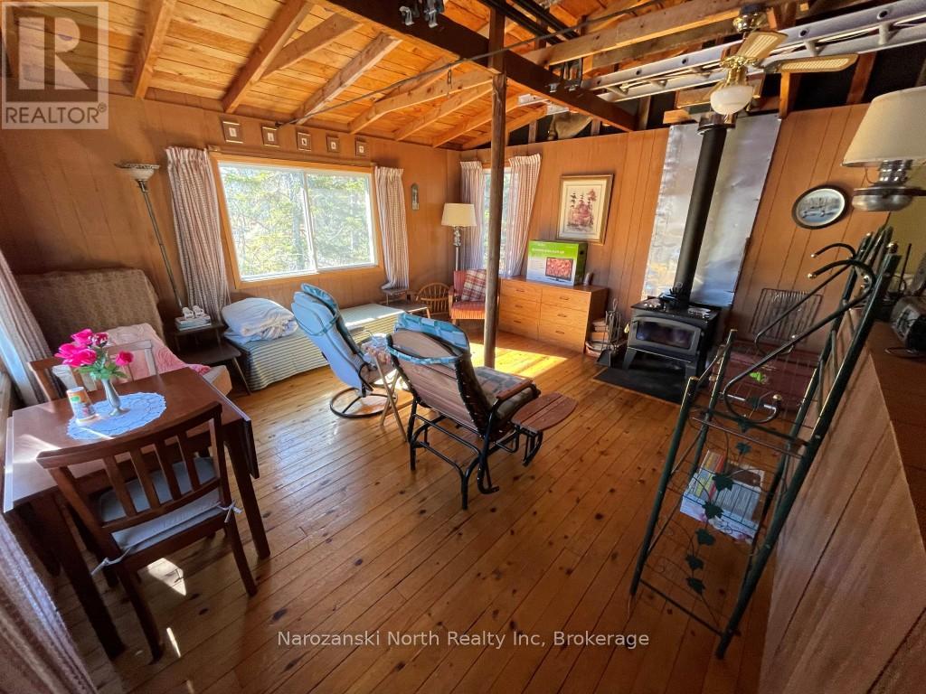 1096 East Road E, West Nipissing, Ontario  K6H 5R5 - Photo 14 - X12468845