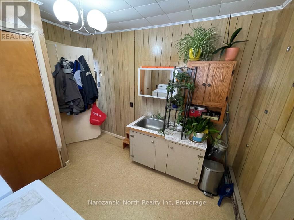 6 Champlain Street, French River, Ontario  P0M 2N0 - Photo 11 - X12470239