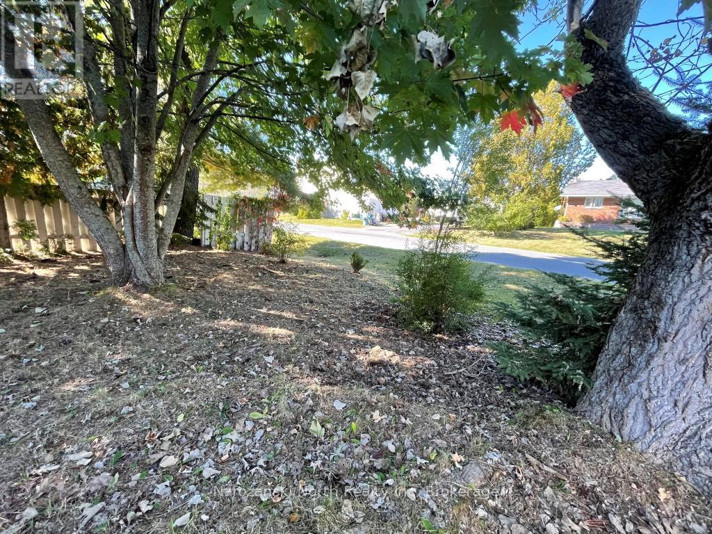 6 Champlain Street, French River, Ontario  P0M 2N0 - Photo 13 - X12470239