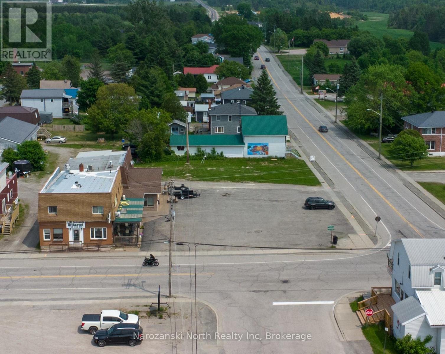 8 St David Street, French River, Ontario  P0M 2N0 - Photo 1 - X12521546