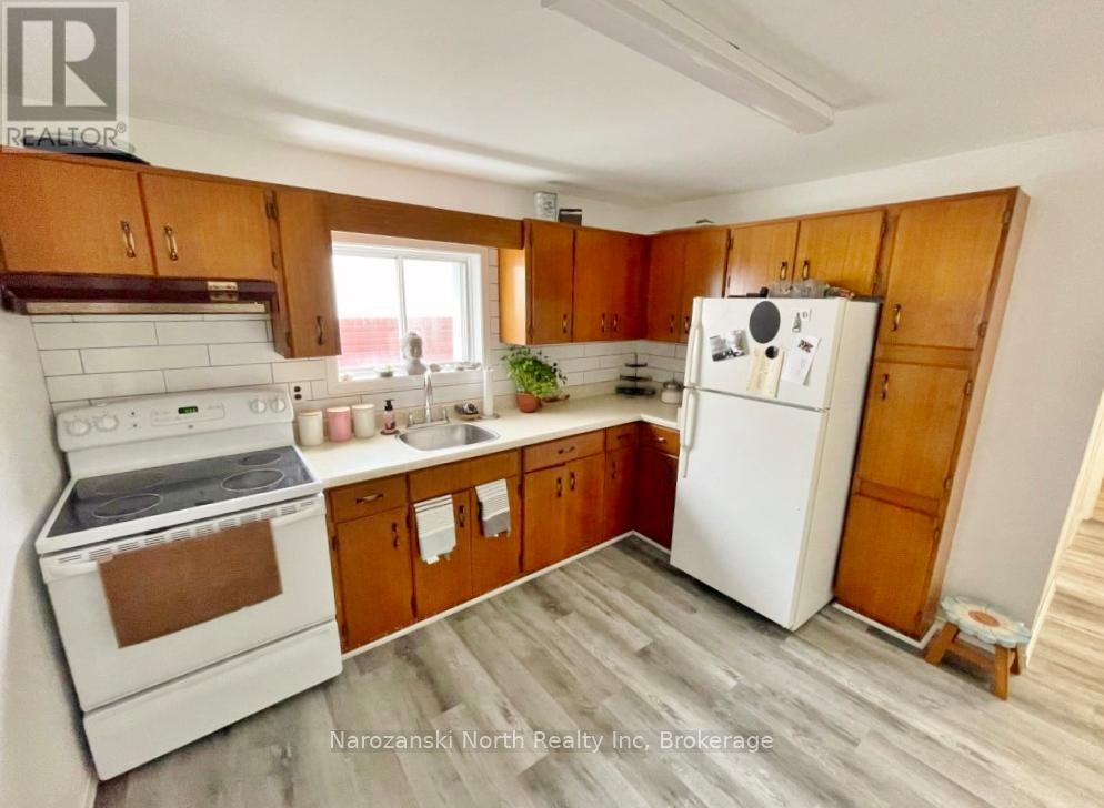 8 St David Street, French River, Ontario  P0M 2N0 - Photo 27 - X12521546