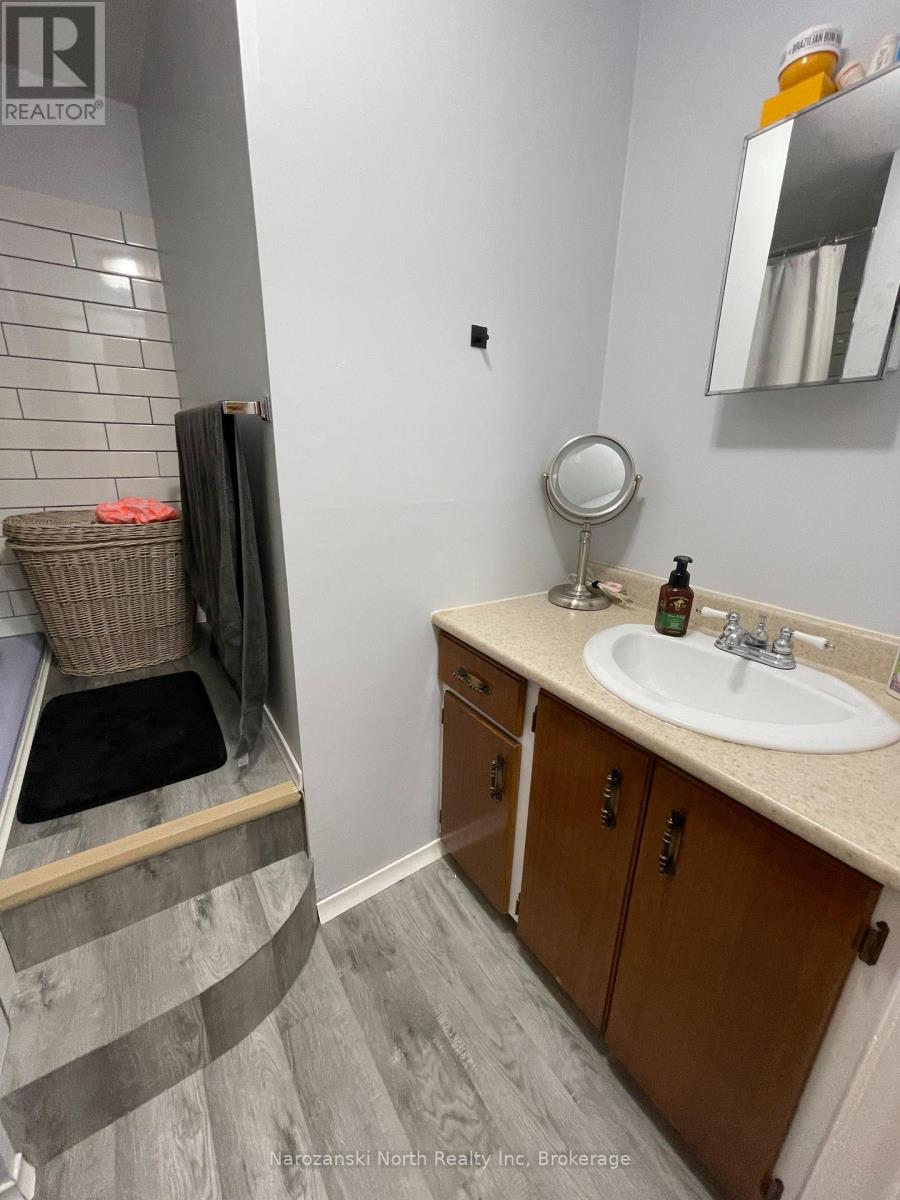 8 St David Street, French River, Ontario  P0M 2N0 - Photo 34 - X12521546