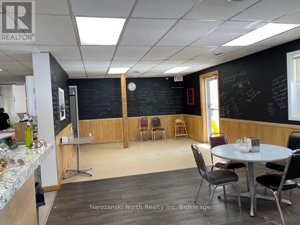 8 St David Street, French River, Ontario  P0M 2N0 - Photo 5 - X12521546