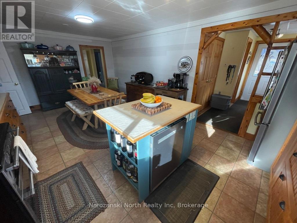 2597 Wolseley Bay Road, West Nipissing, Ontario  P6A 5K9 - Photo 10 - X12522168