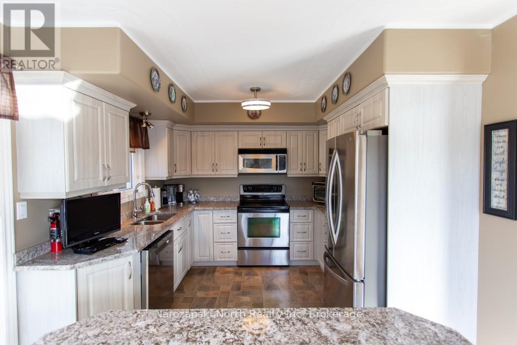 56 Island Road E, St. Charles, Ontario  P0M 2W0 - Photo 9 - X12536930