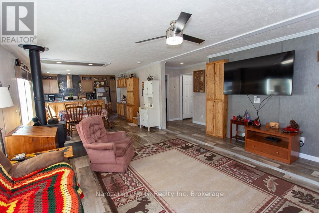 4560 Hwy 11 Highway N, Temagami, Ontario  P0H 2H0 - Photo 14 - X12572598