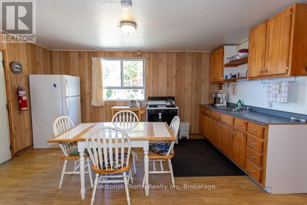 4560 Hwy 11 Highway N, Temagami, Ontario  P0H 2H0 - Photo 23 - X12572598