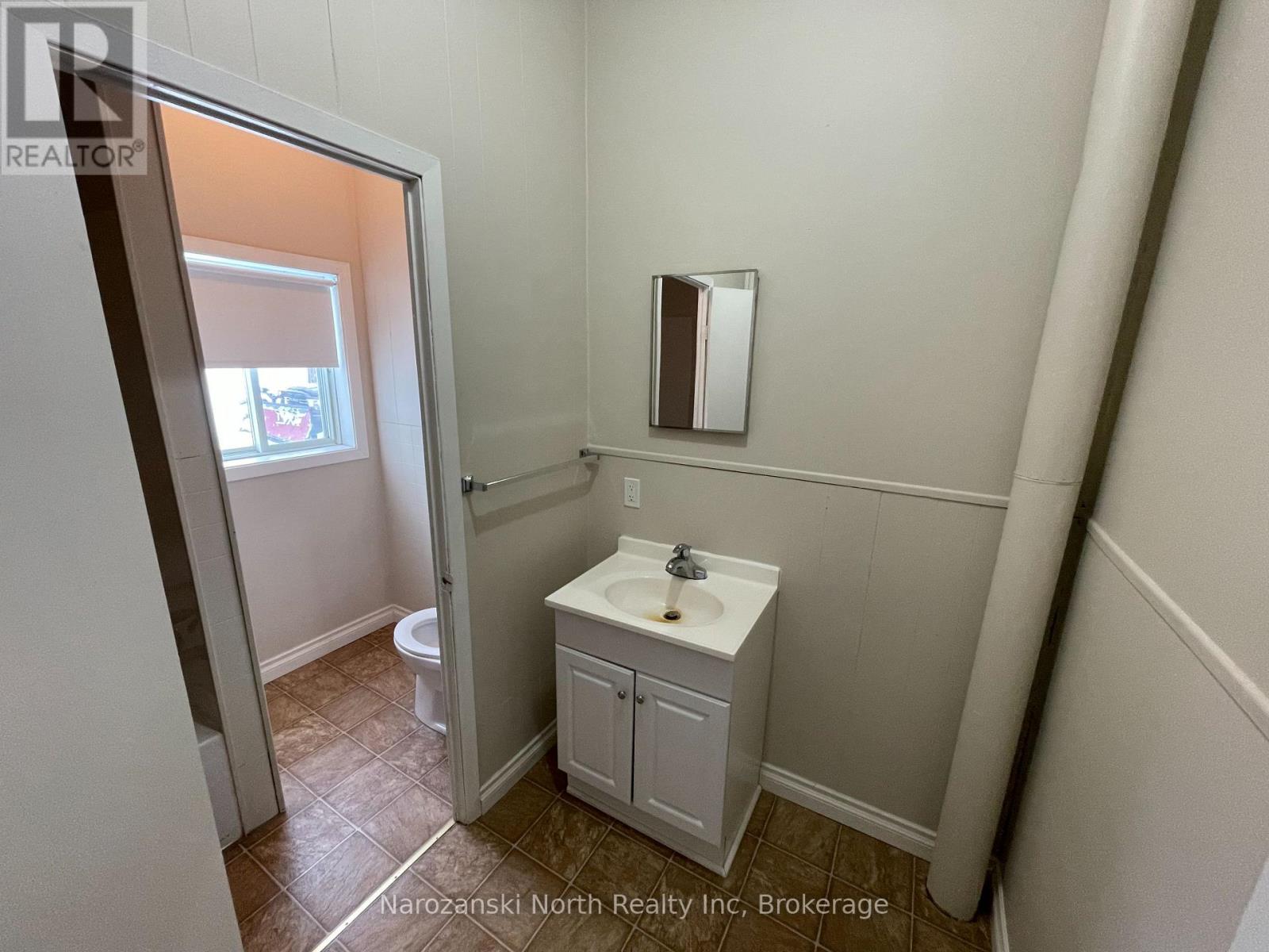 16 Notre Dame Street W, French River, Ontario  P0M 2N0 - Photo 11 - X12610176