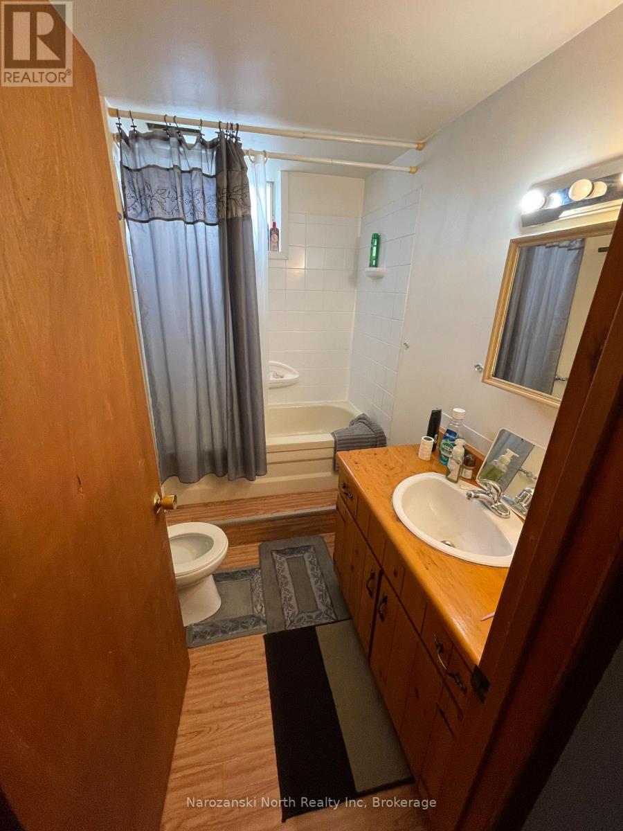 16 Notre Dame Street W, French River, Ontario  P0M 2N0 - Photo 19 - X12610176