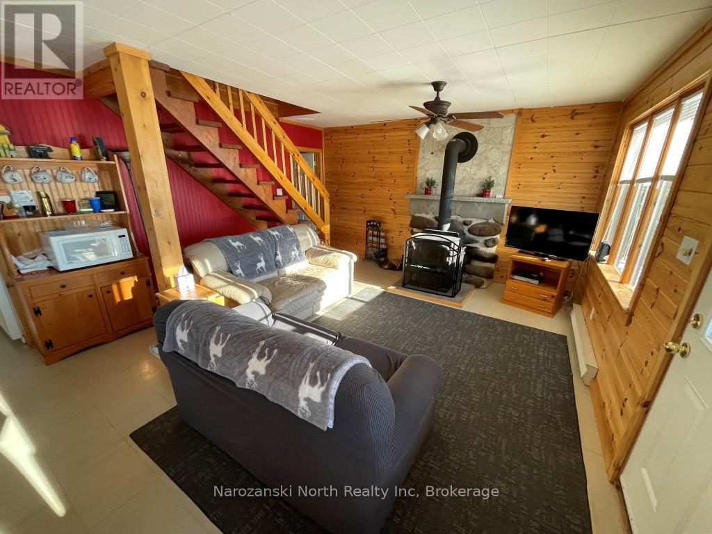 151b Du Lac Avenue, West Nipissing, Ontario  P0H 1R0 - Photo 4 - X12637516